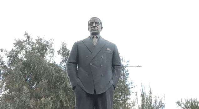 Τα αποκαλυπτήρια του αδριάντα του Αριστοτέλη Ωνάση