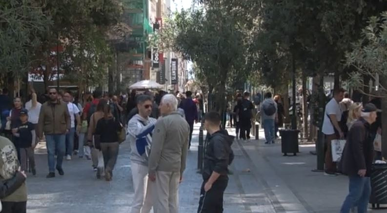 Τα τελευταία πασχαλινά ψώνια – «Τσιμπημένες» οι τιμές