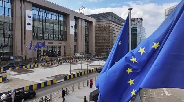 Αντιδράσεις εντός ΝΔ για τις «γαλάζιες» επιθέσεις σε Ευρωπαϊκή Εισαγγελία & Κοβέσι