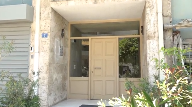 Αθήνα: Έφοδος σε παράνομο γηροκομείο – Τέσσερις ηλικιωμένες ζούσαν σε άθλιες συνθήκες