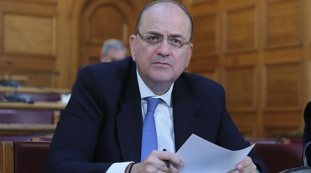 Την αποπομπή Λαζαρίδη ζητούν ΠΑΣΟΚ και ΣΥΡΙΖΑ – Πολιτική αντιπαράθεση για το θέμα του πτυχίου του