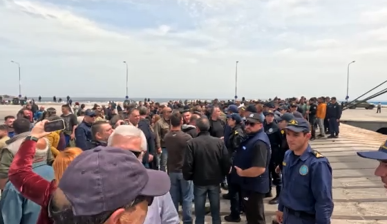 Συνεχίζουν τις κινητοποιήσεις τους οι κτηνοτρόφοι της Λέσβου