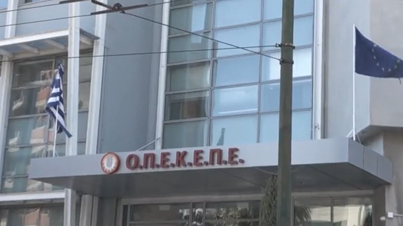 Από τον ανασχηματισμό στο… «δεν υπάρχει σκάνδαλο ΟΠΕΚΕΠΕ» – Το χρονικό της κυβίστησης της κυβέρνησης