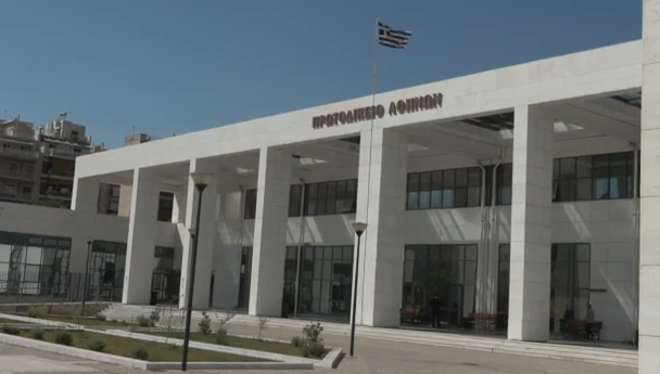 Η ένοπλη επίθεση του 89χρονου ανέδειξε τα «τρύπια» μέτρα ασφαλείας – «Ανοχύρωτα» τα δικαστήρια της χώρας