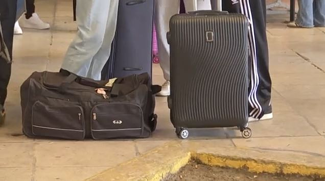 Πάσχα: Με λεωφορεία, αυτοκίνητα & πλοία η έξοδος των εκδρομέων