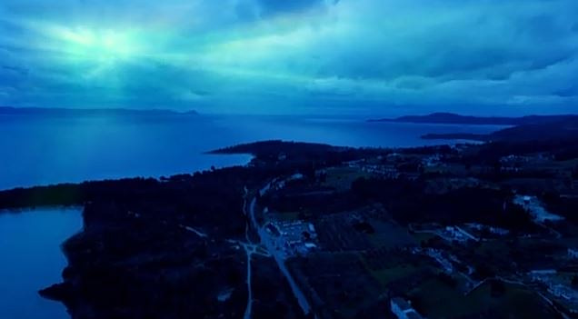 Χαλκιδική: Συγκλονίζει μάρτυρας για την υπόθεση με την κόκκινη βαλίτσα – «Μία κοπέλα φώναζε ‘βοήθεια’»