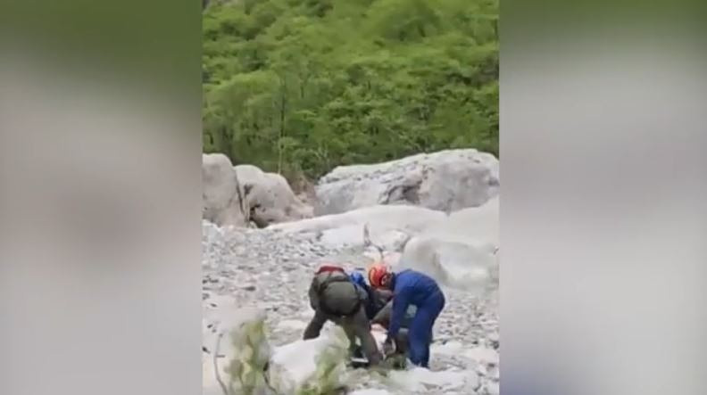 Διάσωση τουρίστριας στο φαράγγι του Βίκου – Τραυματίστηκε κατά τη διάρκεια πεζοπορίας