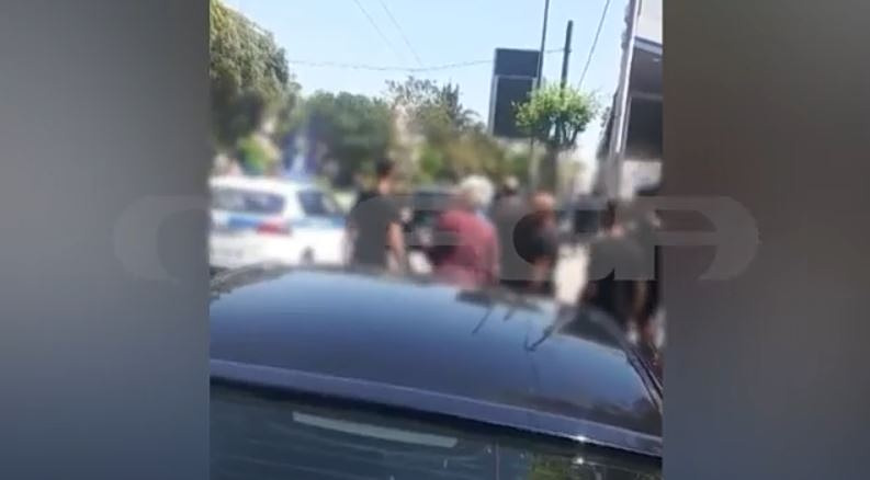 Καλλιθέα: Πυροβόλησαν γυναίκα σε μπαρ ύστερα από διαπληκτισμό – Συνελήφθη ο δράστης