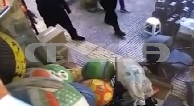 Πατήσια: Ένοπλος εισέβαλε σε κατάστημα κινητών & πυροβόλησε τον ιδιοκτήτη