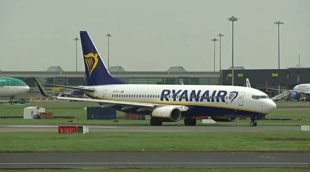 Θεσσαλονίκη: Κλείνει η βάση της Ryanair στο αεροδρόμιο «Μακεδονία» – Στον αέρα 200 εργαζόμενοι