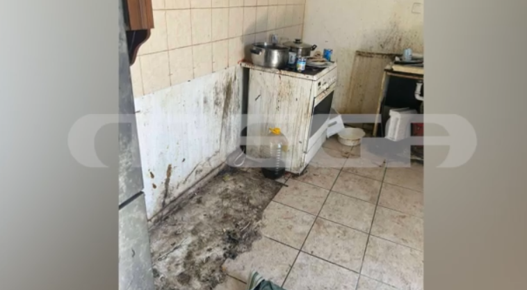 Άγιοι Ανάργυροι: Νέα υπόθεση παραμέλησης ανηλίκων – Τρία παιδιά ζούσαν μέσα σε σκουπίδια