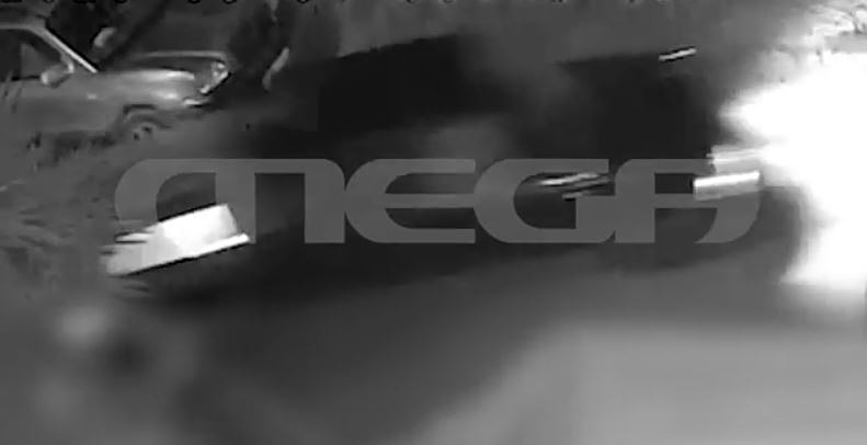 Αρτέμιδα: «Σήκωσαν» ΑΤΜ από σούπερ μάρκετ, το φόρτωσαν σε καρότσα αγροτικού και εξαφανίστηκαν – Βίντεο ντοκουμέντο