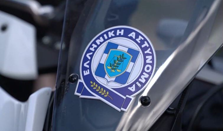 Συνελήφθη αστυνομικός με παράνομο οπλισμό – Εξετάζεται η συμμετοχή του σε κύκλωμα εκβιαστών