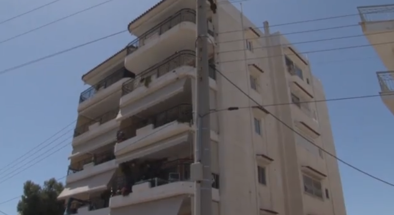 Ηλιούπολη: Σοκ, οδύνη και αναπάντητα ερωτήματα για την πτώση στο κενό των δύο μαθητριών