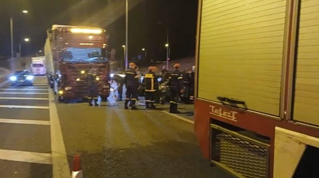 Ιόνια Οδός: Ένας νεκρός & μία τραυματίας σε τροχαίο με νταλίκα & ΙΧ