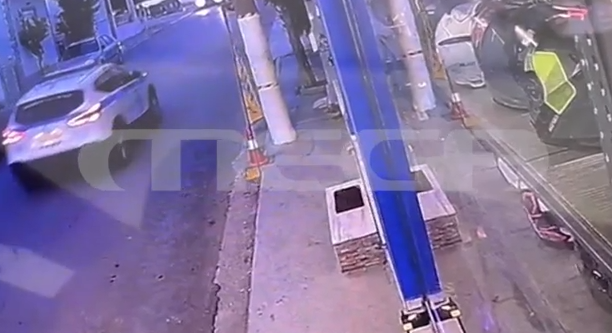Σαλαμίνα: Περιπολικό παρέσυρε 12χρονη έξω από σχολείο – Σύλληψη & ΕΔΕ για τον αστυνομικό