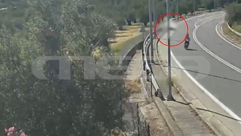 Λέσβος: Δύο νεαροί 16 & 18 ετών σκοτώθηκαν όταν η μηχανή τους έπεσε σε κολόνα