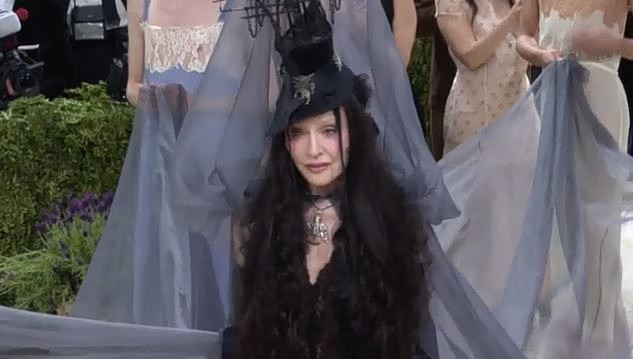 Met Gala: Οι εμφανίσεις που ξεχώρισαν στο κόκκινο χαλί
