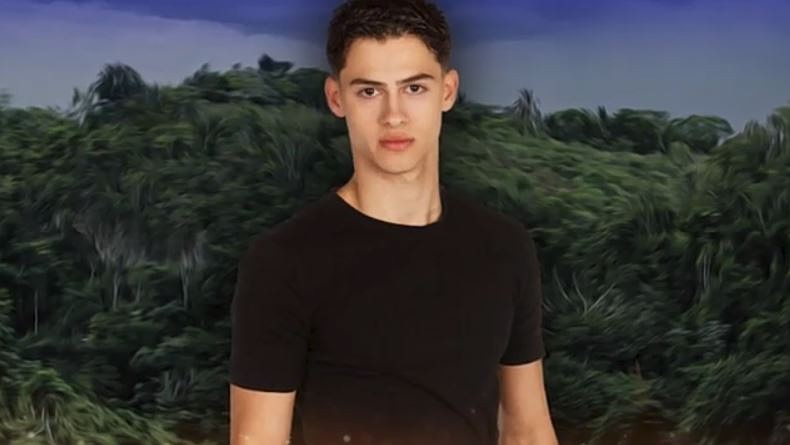 Survivor: «Ευχαριστεί τον Θεό που είναι ζωντανός» – Στον Άγιο Δομίνικο οι συγγενείς του 22χρονου που ακρωτηριάστηκε