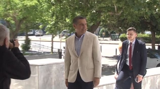 Στον Άρειο Πάγο ο Αλέξης Τσίπρας – Κατέθεσε την ιδρυτική διακήρυξη της ΕΛ.Α.Σ.