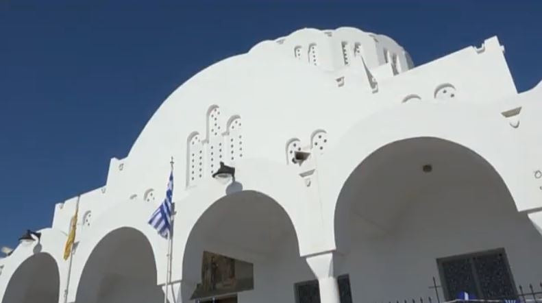 Η Σαντορίνη τιμά την Αγία Ειρήνη ως Πολιούχο – Εκδηλώσεις και έναρξη της τουριστικής σεζόν