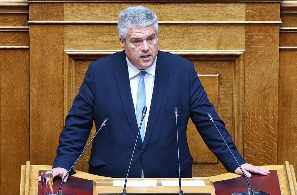 Μίλτος Χρυσομάλλης: Ο στενός συνεργάτης του Αντώνη Σαμαρά εξέφρασε διαφοροποίηση για διάταξη του κώδικα τοπικής αυτοδιοίκησης