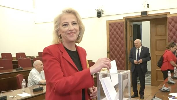 Η Ρένα Δούρου νέα πρόεδρος της ΚΟ του ΣΥΡΙΖΑ