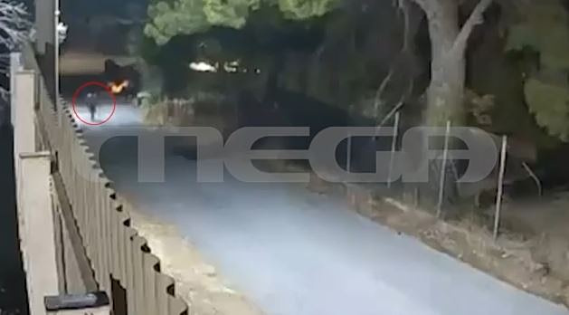 Η στιγμή του εμπρησμού στην Άνοιξη – MEGA ντοκουμέντο