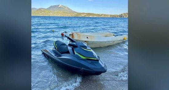 Λουτράκι: Βρέθηκε κλεμμένο jet ski κρυμμένο σε.. δάσος