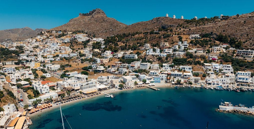 Λέρος: Το διαμάντι των Δωδεκανήσων που μαγεύει κάθε επισκέπτη