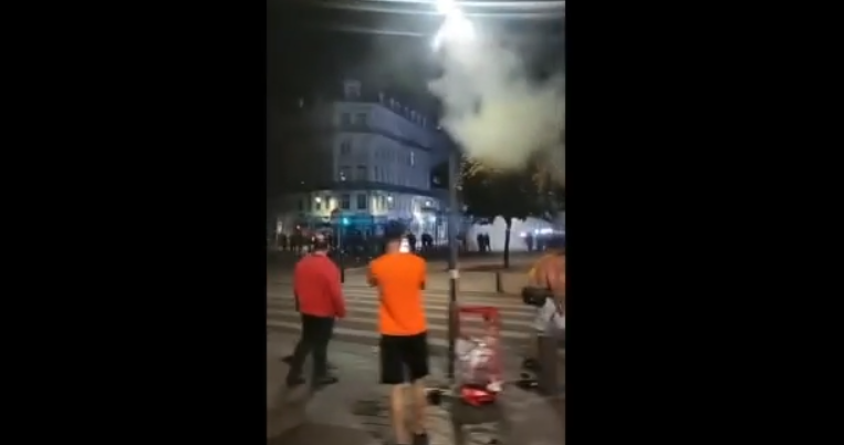 Βίαια επεισόδια λόγω του αποκλεισμού της Εθνικής στο Μουντιάλ