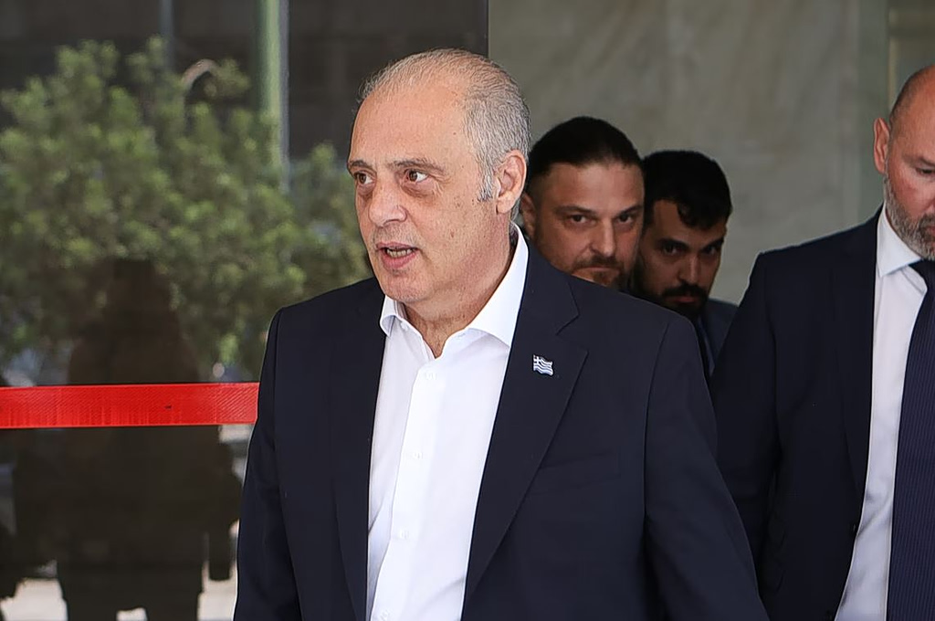 Στη Βουλή η αναφορά του Βελόπουλου για τους ισχυρισμούς Γεωργιάδη για χρηματισμό του Αλέξη Τσίπρα
