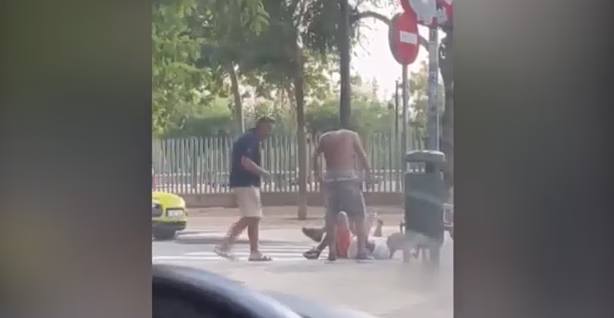 Ισπανία: 26χρονος ξυλοκόπησε άγρια ανυποψίαστο άνδρα – Νοσηλεύεται στην εντατική