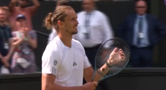 Wimbledon: Άνετη πρόκριση στον τελικό για τον Ζβέρεφ