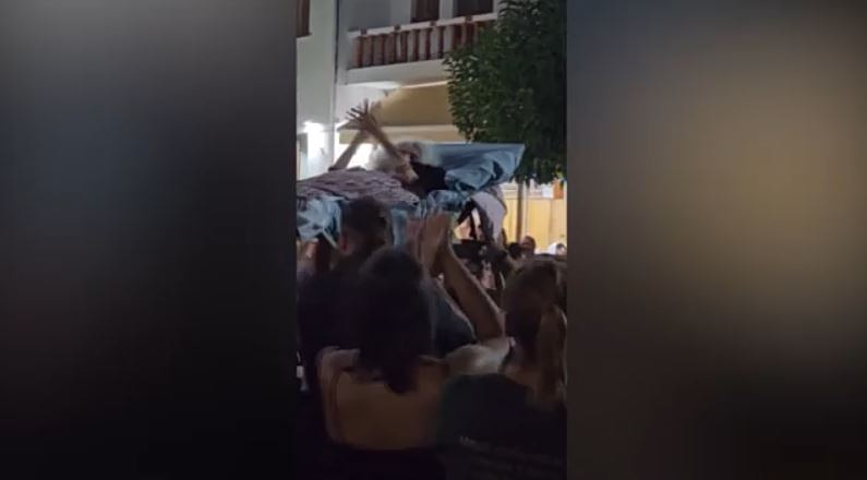 Από τον Νταλί και τον Παζολίνι στην Κρήτη: Η άγνωστη ιστορία πίσω από μια viral εικόνα
