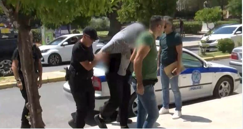 Μυστράς: Σε καταψύκτη έκρυβε τη σορό του πατέρα του 55χρονος – Λάμβανε επί χρόνια την σύνταξή του 90χρονου