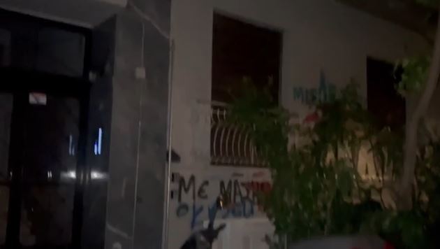 Κυψέλη: Βρέθηκε νεκρό βρέφος σε δοχείο μέσα σε βαλίτσα σε διαμέρισμα βραχυχρόνιας μίσθωσης