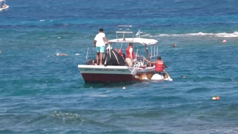 Τραγωδία στα Μάλια: Γυναίκα έχασε τη ζωή της στην προσπάθειά της να σώσει τη φίλη της στη θάλασσα