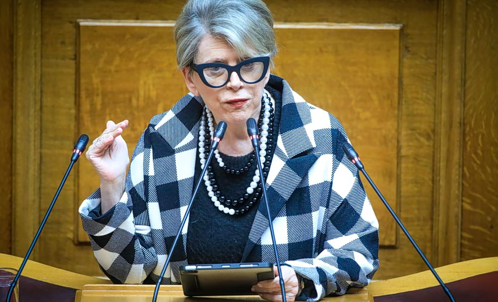 Στα άκρα η αντιπαράθεση κυβέρνησης – αντιπολίτευσης με φόντο την Έλενα Ακρίτα