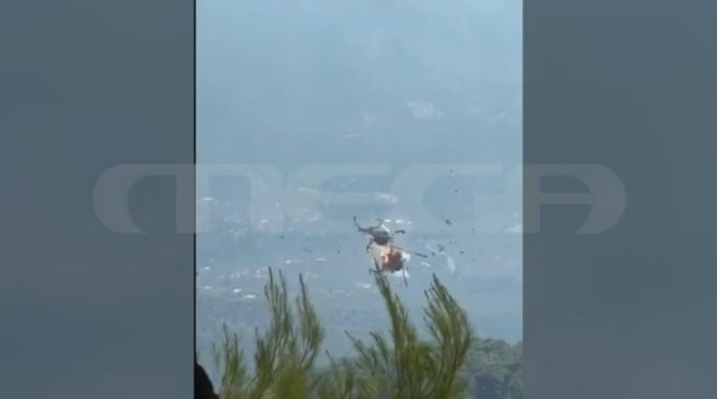 Πτώση δύο ελικοπτέρων στην Ψάθα: Σε εξέλιξη επιχείρησης έρευνας και διάσωσης του πληρώματος – Συγκλονιστικό βίντεο ντοκουμέντο του MEGA