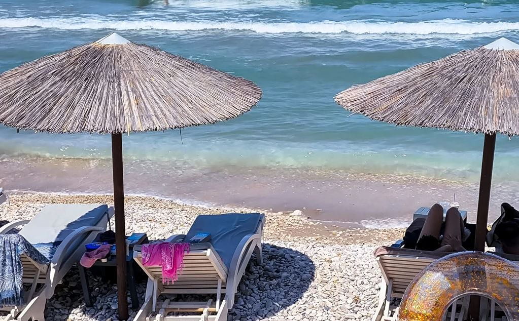 Τα «κόλπα» των εργοδοτών με το επίδομα αδείας – Τι πρέπει να προσέξουν οι εργαζόμενοι