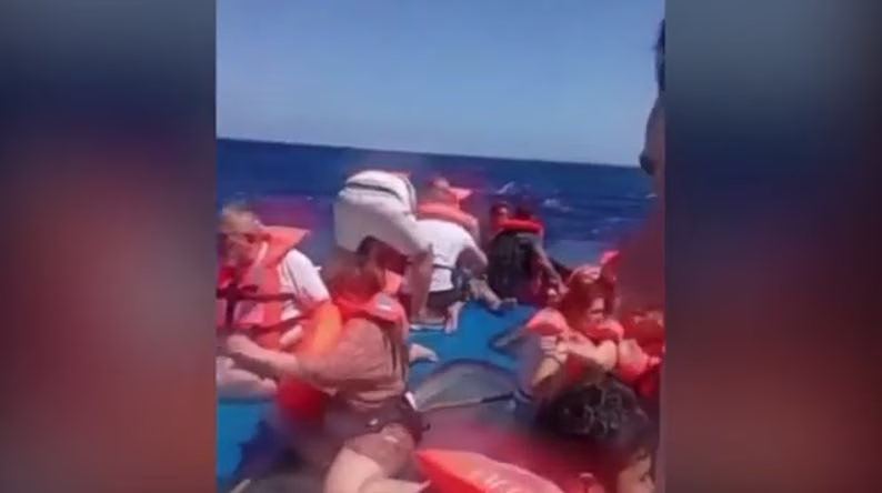 Κερύνεια: Συγκλονίζει το βίντεο ντοκουμέντο του ναυαγίου – Εγκλωβισμένοι καλούν σε βοήθεια