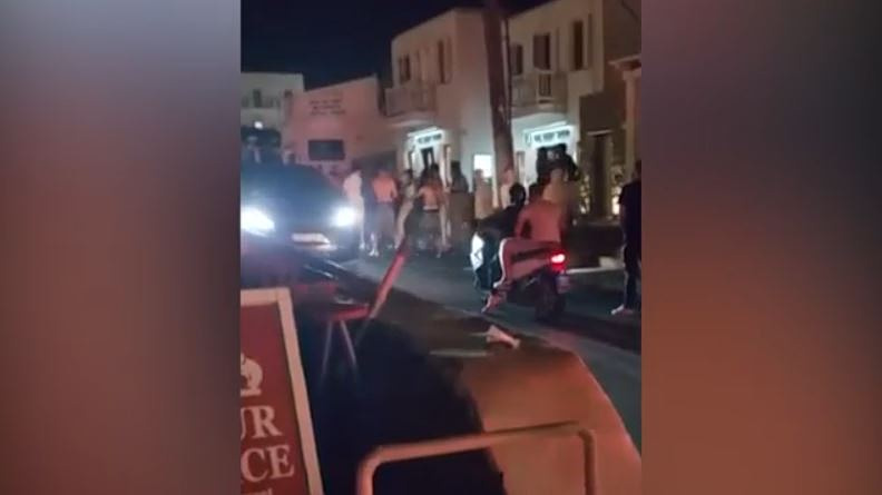 Μύκονος: Άγριο ξύλο μεταξύ τουριστών ανάμεσα σε πεζούς και οχήματα
