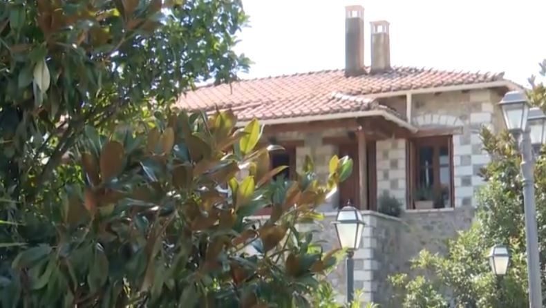 Μυστράς: Σήμερα απολογείται ο 55χρονος που κατηγορείται ότι έκρυβε επί χρόνια τη σορό του πατέρα του σε καταψύκτη