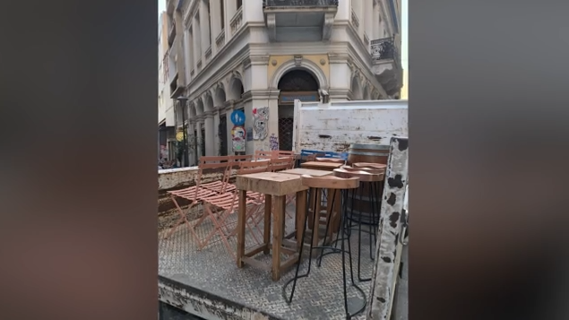 Δήμος Αθηναίων: Εντατικοί έλεγχοι για παράνομα τραπεζοκαθίσματα σε κοινόχρηστους χώρους – Απομακρύνθηκαν πάνω από 240