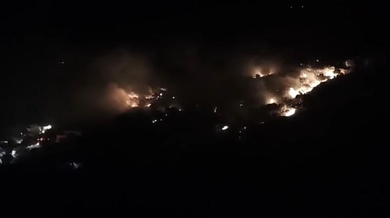 Υπό έλεγχο η πυρκαγιά στην Κριτσά – Στον ανακριτή ο 35χρονος για τη φωτιά στα Σελλιά