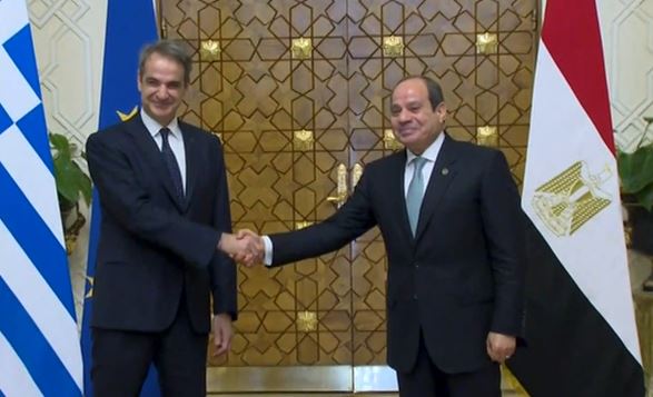Στο Ελ Αλαμέιν ο Κυριάκος Μητσοτάκης – Η ατζέντα της συνάντησης με τον Αλ Σίσι
