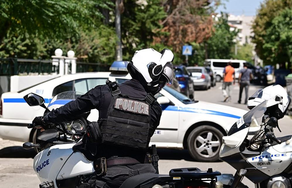 «Δεν μπορείς να κυκλοφορήσεις»: Καταγγελία εκπαιδευτικού για περιστατικά επιθετικότητας ανηλίκων σε ΜΜΜ στην Δυτική Αττική