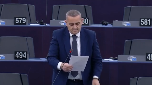 Σφοδρές αντιδράσεις από τη δήλωση Μπελέρη για Κασιδιάρη – Την ανακάλεσε