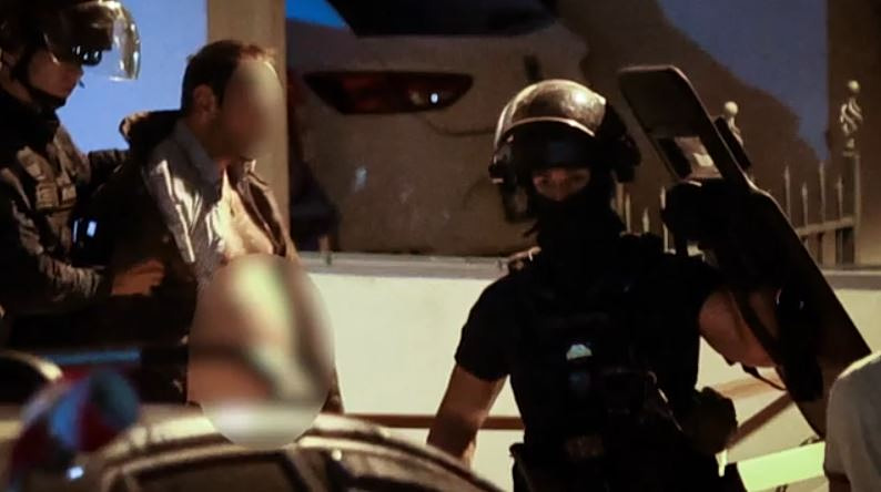 Νίκαια: Άνδρας ταμπουρώθηκε στο σπίτι με τη σύντροφό του και απειλούσε να τη σκοτώσει – Όσα είπε η 44χρονη